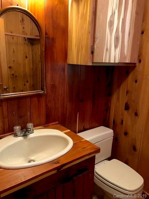 3214 Long Branch Road Marshall, NC 28753 - Photo 16 of 27 Gallery Image 16