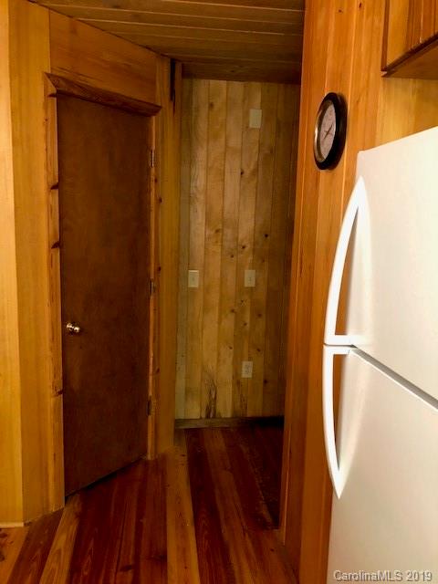 3214 Long Branch Road Marshall, NC 28753 - Photo 5 of 27 Gallery Image 5