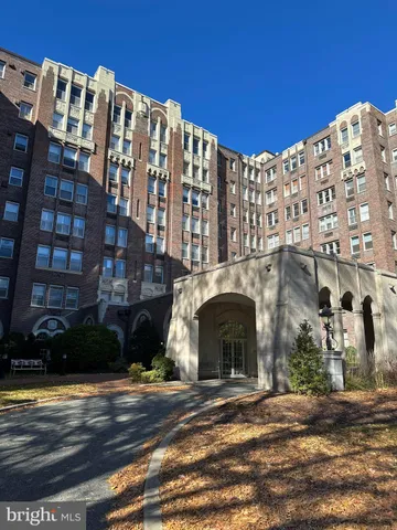 $225,000 | 4000 Cathedral Avenue Northwest, Unit 249B, Washington, DC 20016