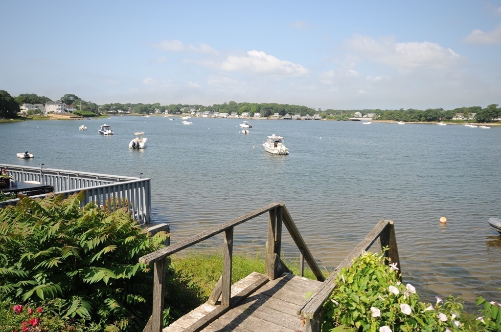 7 Glendale Road Wareham, MA 02558 - Photo 27 of 27 a view of city and a lake