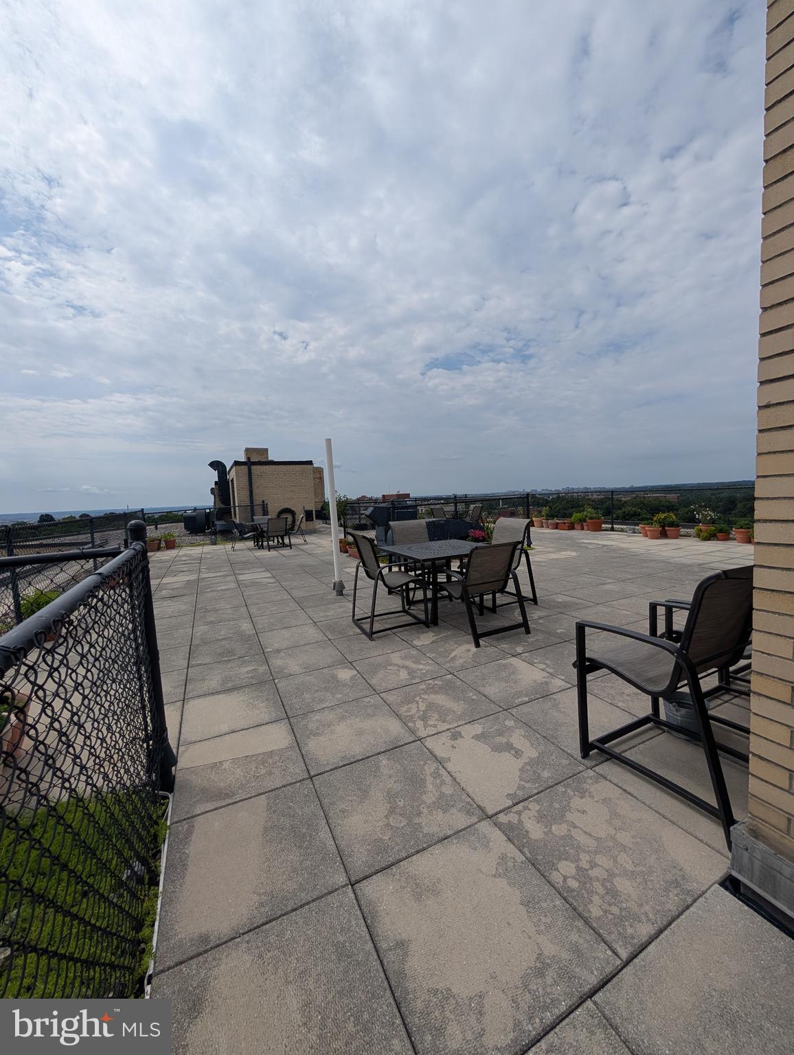 3601 Wisconsin Avenue Northwest, Unit 502 Washington, DC 20016 - Photo 18 of 32 relax and enjoy your day here!