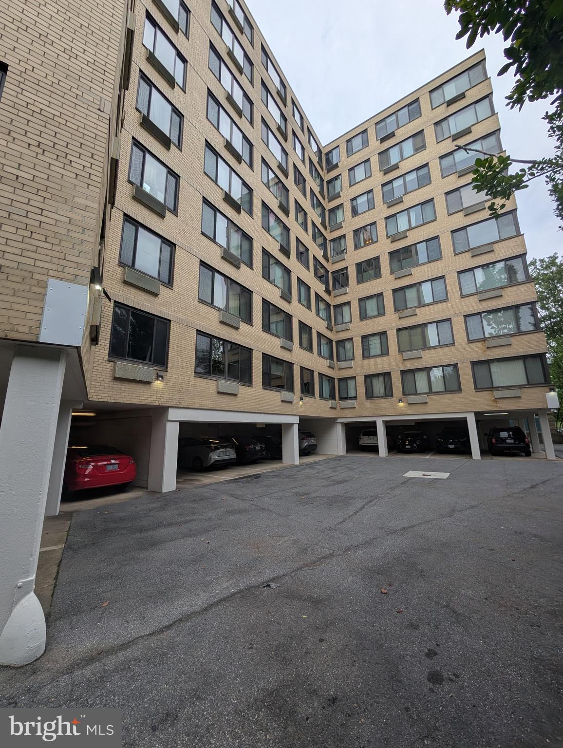 3601 Wisconsin Avenue Northwest, Unit 502 Washington, DC 20016 - Photo 30 of 32 parking spaces