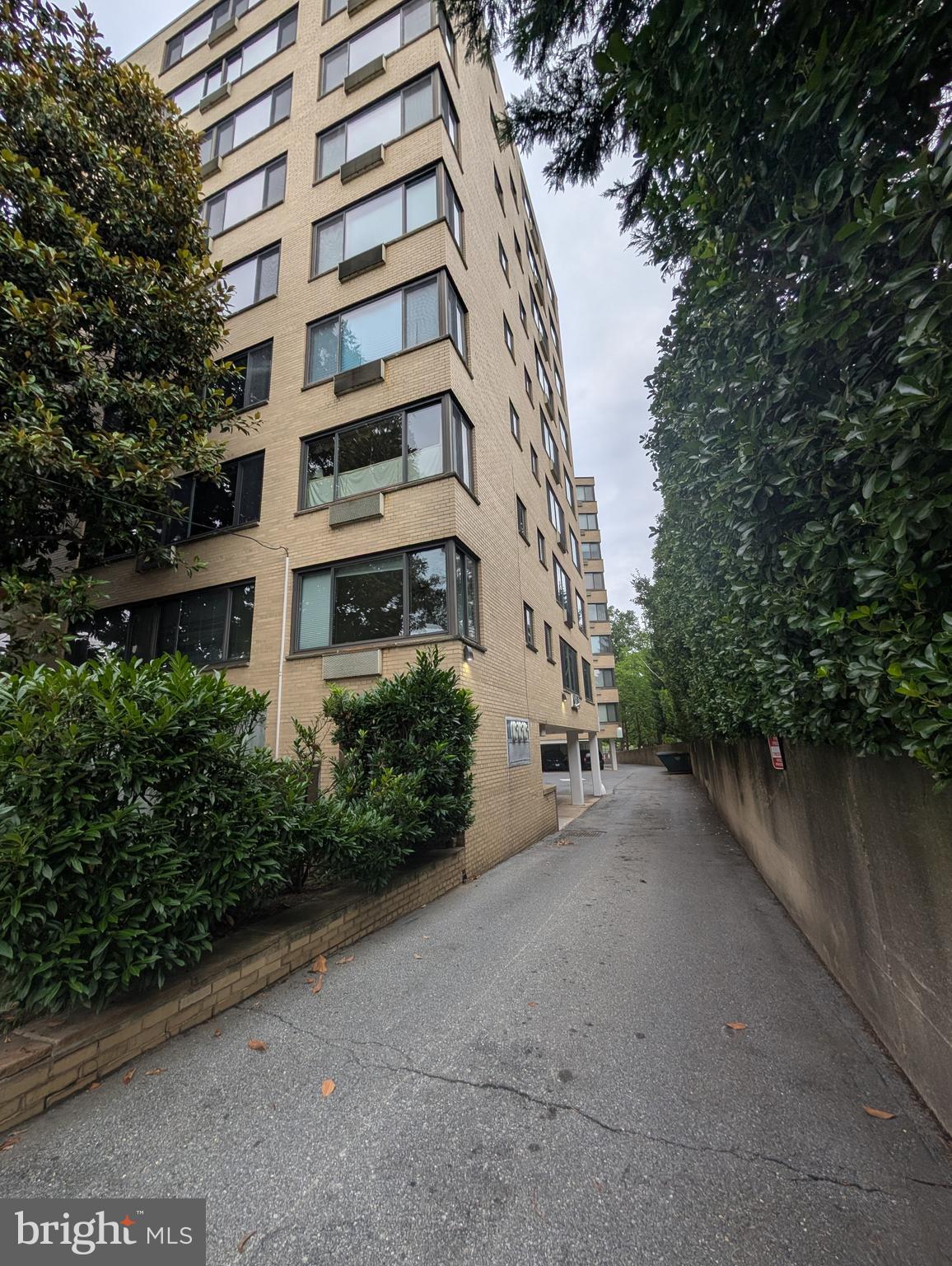 3601 Wisconsin Avenue Northwest, Unit 502 Washington, DC 20016 - Photo 31 of 32