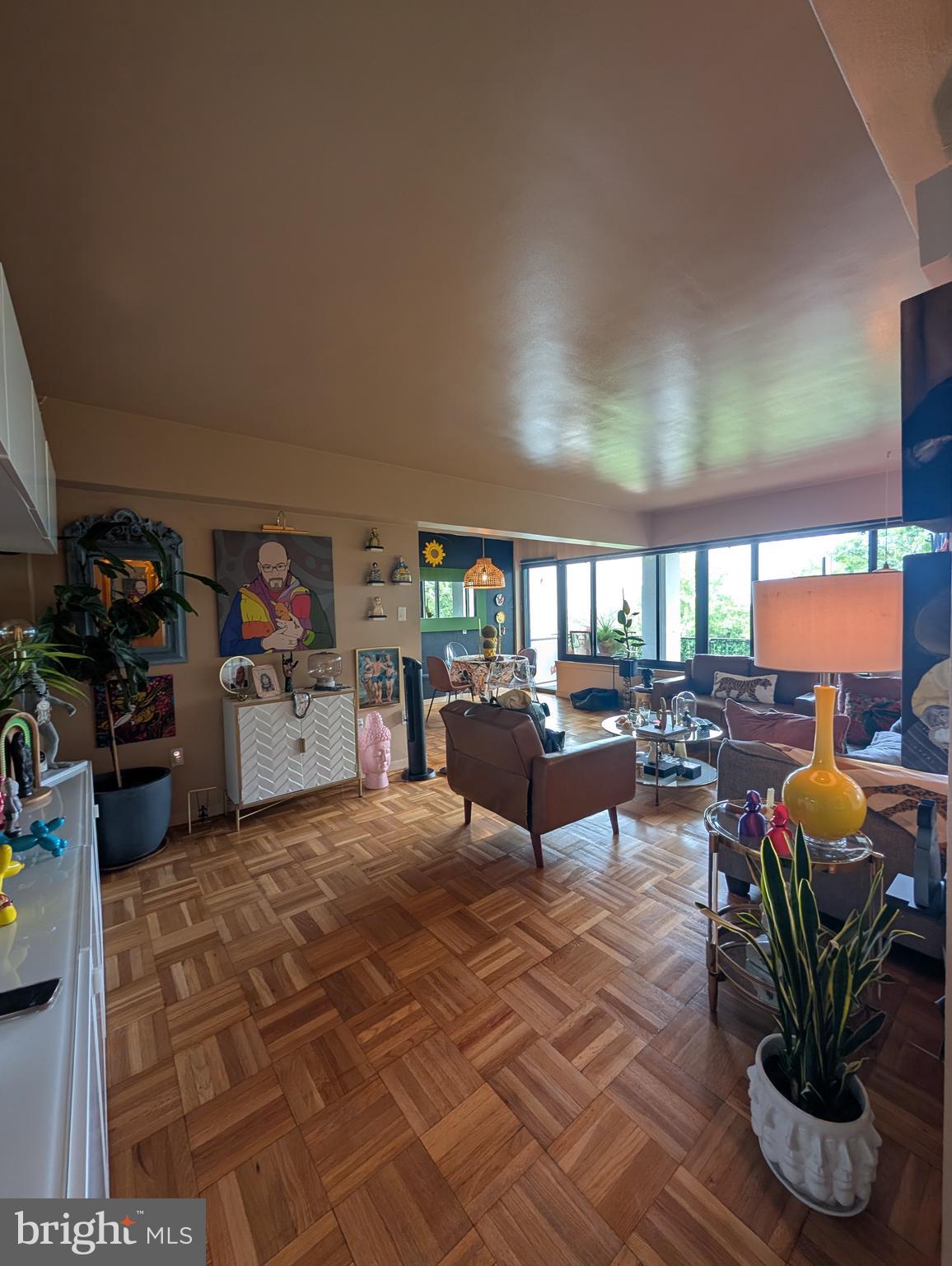 3601 Wisconsin Avenue Northwest, Unit 502 Washington, DC 20016 - Photo 6 of 32 Parquet floors