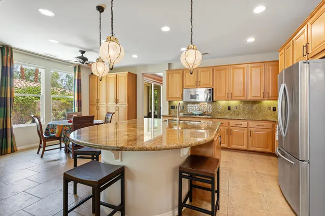 $12,000 | 3 Clear Lake Drive, Rancho Mirage, CA 92270