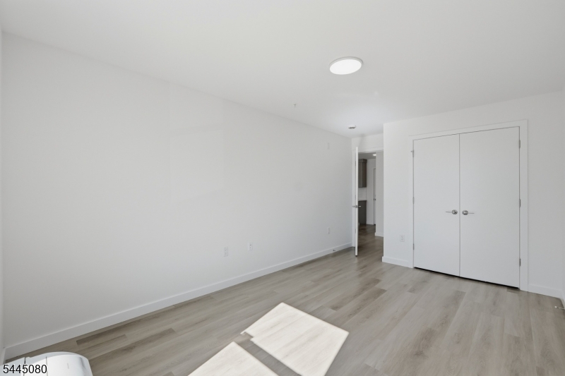 566 Springfield Avenue, Unit 303 Newark, NJ 07103 - Photo 7 of 10