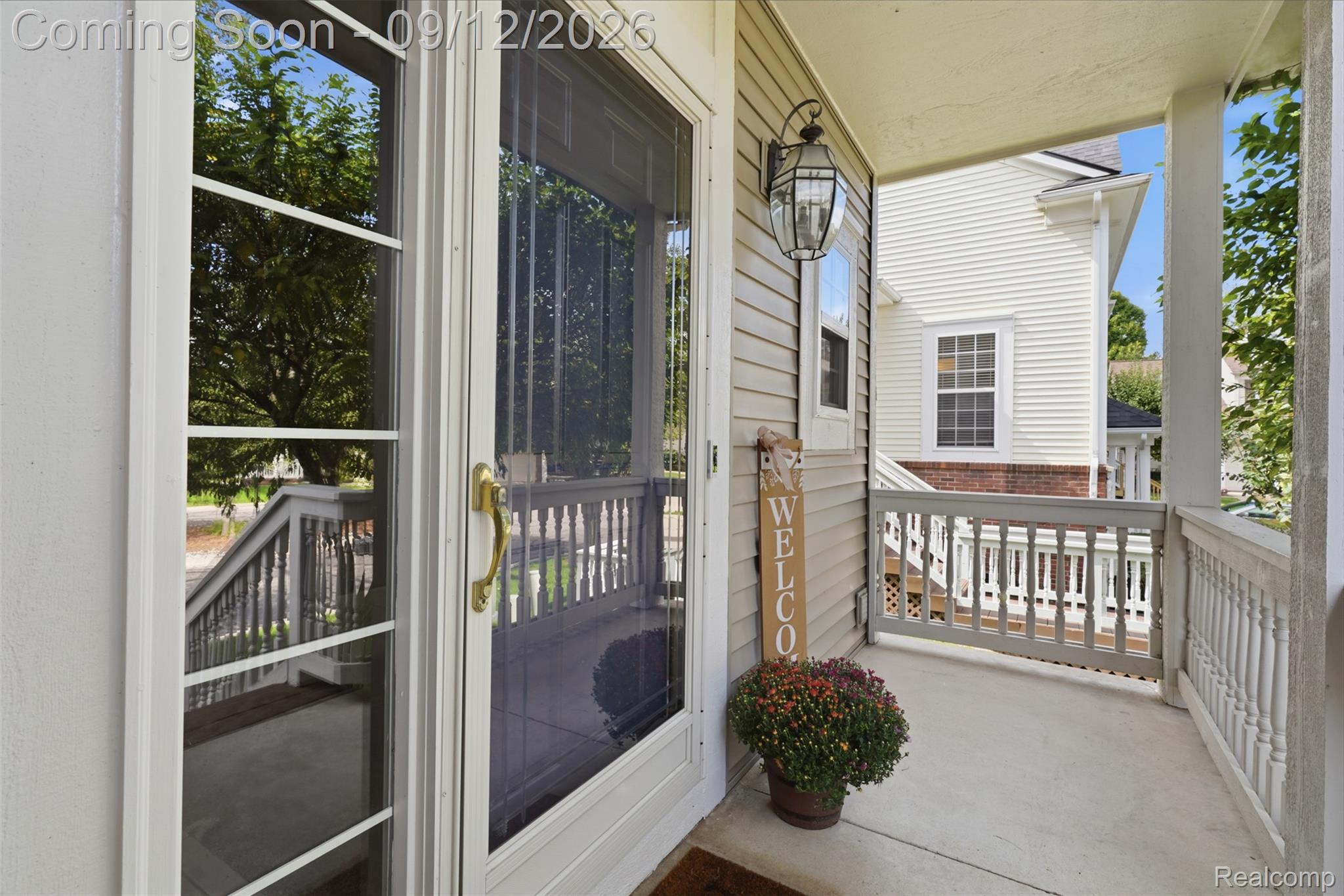 646 West Bluff Court Rochester, MI 48306 - Photo 4 of 40 646 w bluff ct-4.jpg