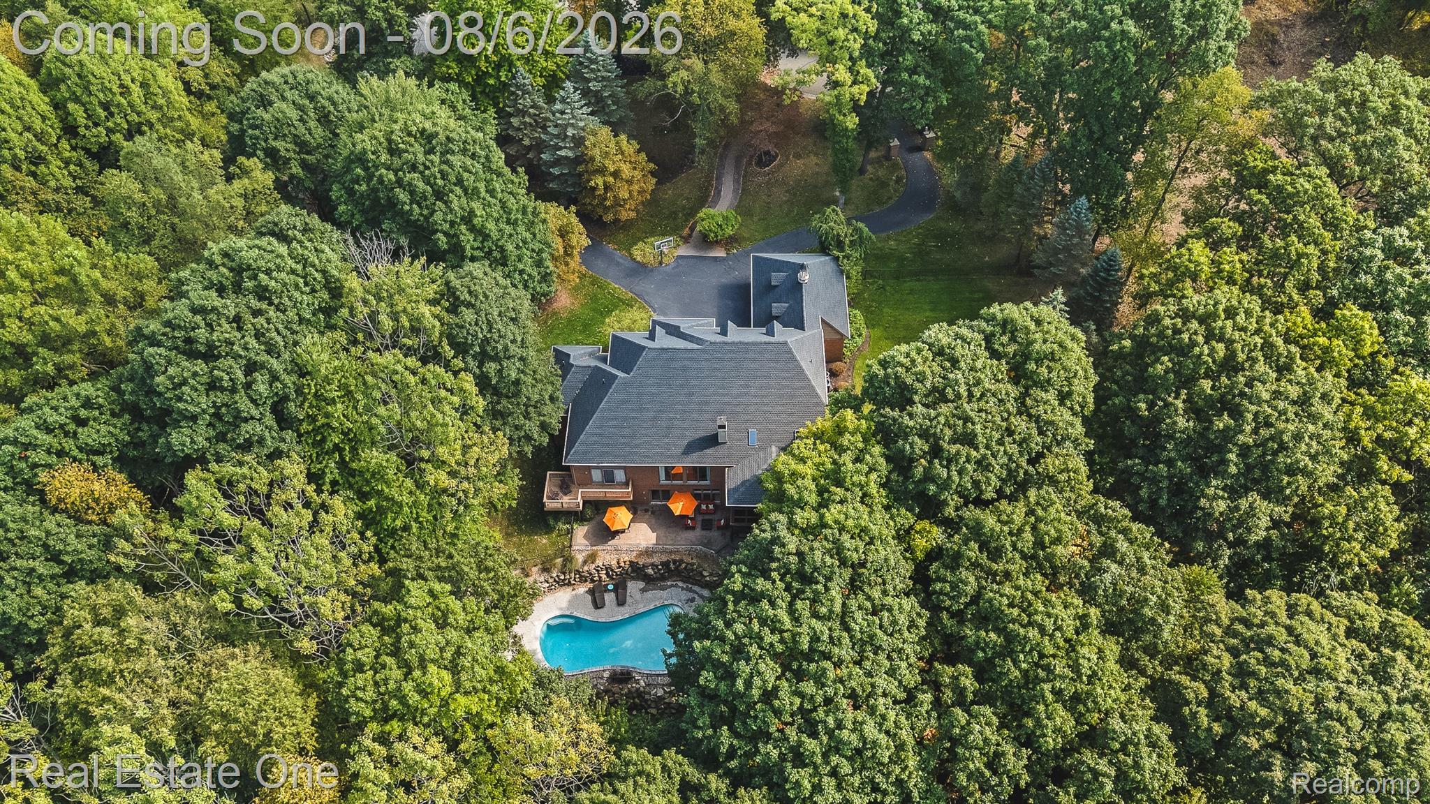 7798 Fieldstone Ridge Clarkston, MI 48348 - Photo 5 of 19 17-fieldstone-6.jpg