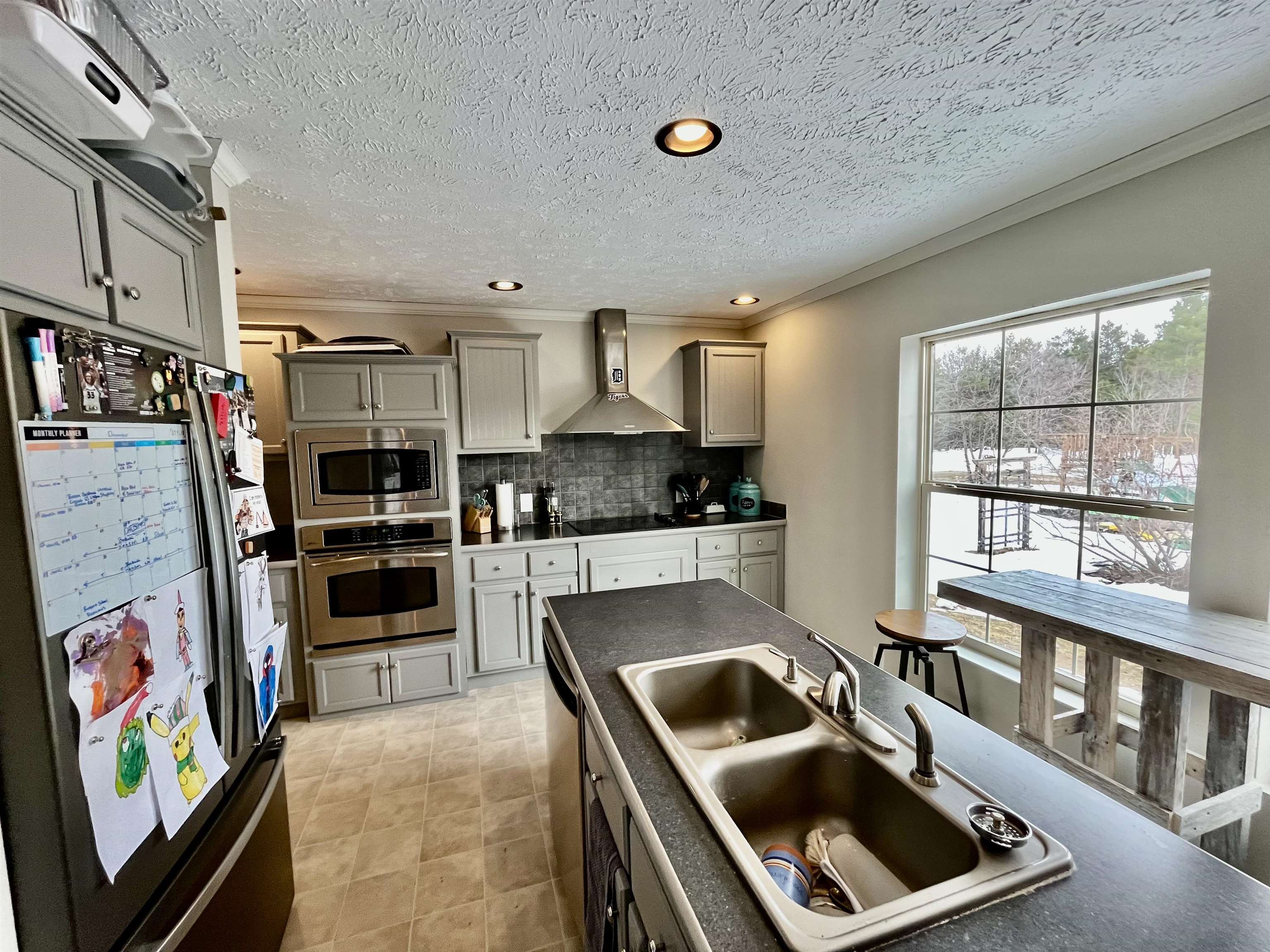 143 East County Line Road Mancelona, MI 49659 - Photo 11 of 35 1929843-5dc4206f-1540-4e8b-8ded-de2ab032768d.JPG