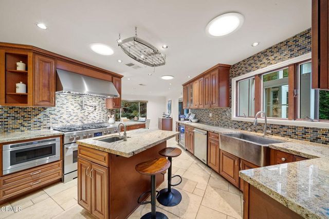 $1,475,000 | 1038 Oban Drive, Los Angeles, CA 90065