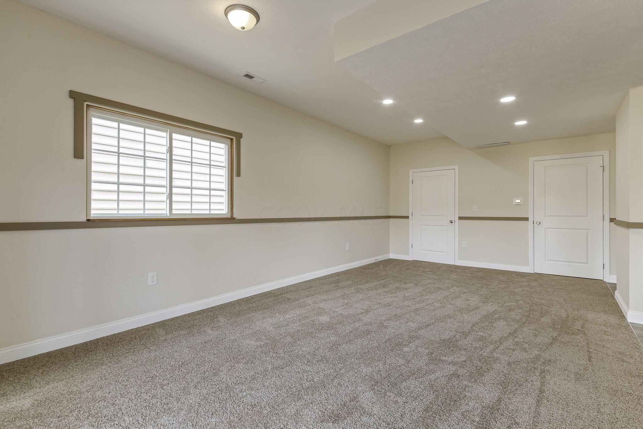 1549 Delbert Road Columbus, OH 43219 - Photo 18 of 50 18-web-or-mls-5D9A3816