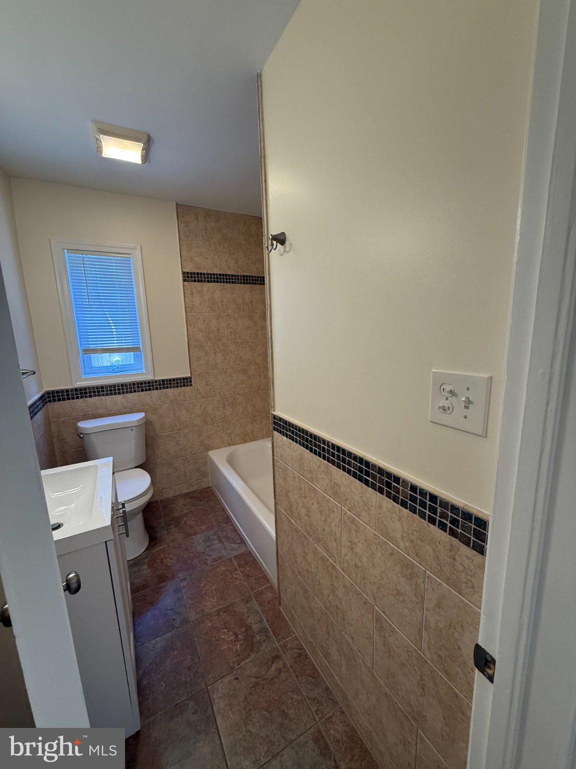 4616 Rosedale Avenue Bethesda, MD 20814 - Photo 14 of 26
