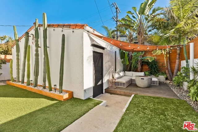 $13,000 | 810 Commonwealth Avenue, Venice, CA 90291