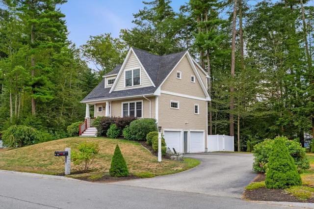 $700,000 | 5 Winslow Drive, Exeter, NH 03833