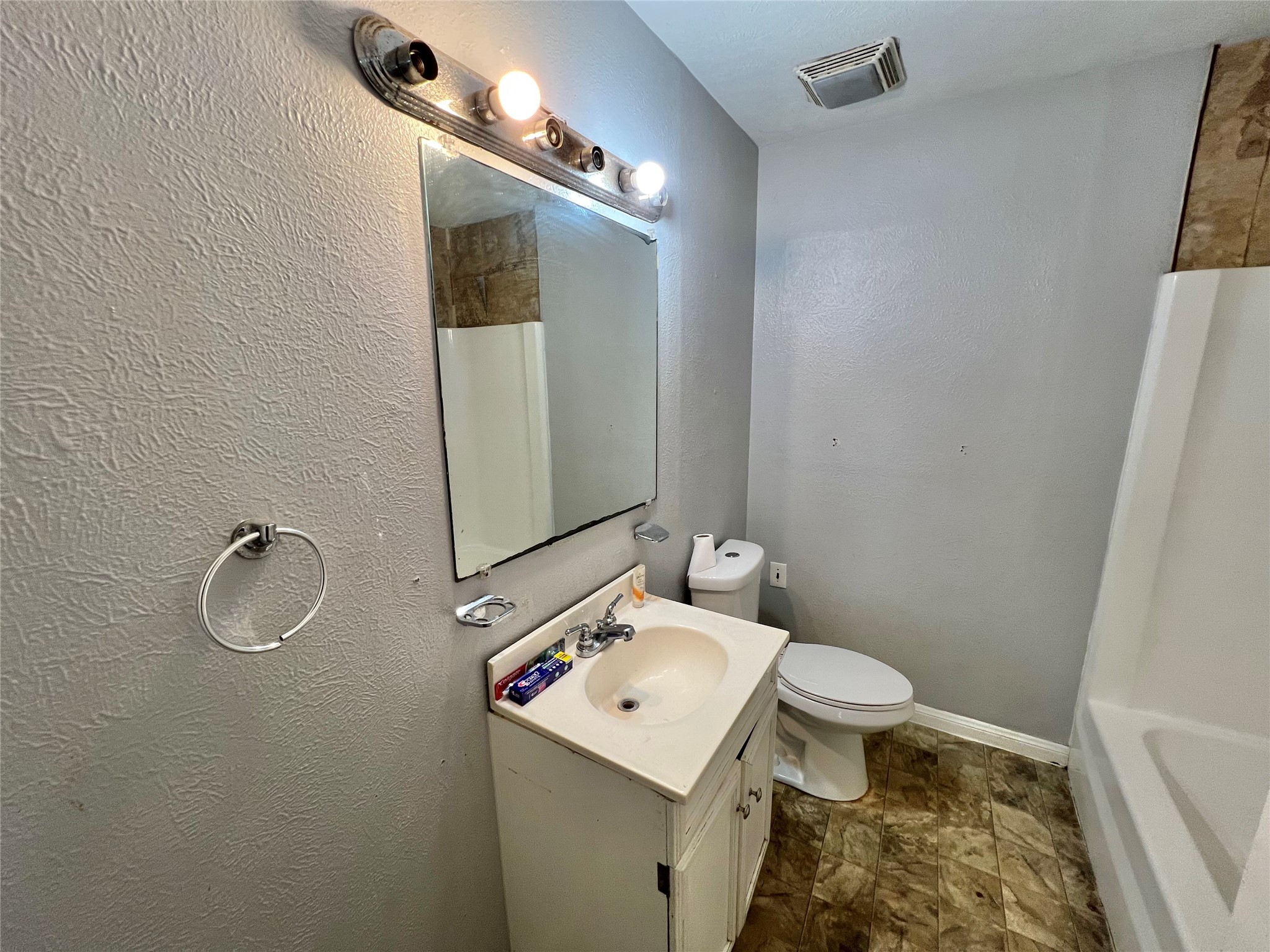 424 Evans Street Angleton, TX 77515 - Photo 11 of 20