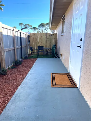 $1,450 | 5753 Southeast Mercedes Avenue, Stuart, FL 34997