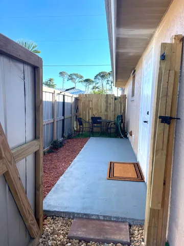 $1,450 | 5753 Southeast Mercedes Avenue, Stuart, FL 34997