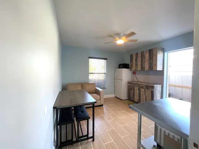 $1,450 | 5753 Southeast Mercedes Avenue, Stuart, FL 34997