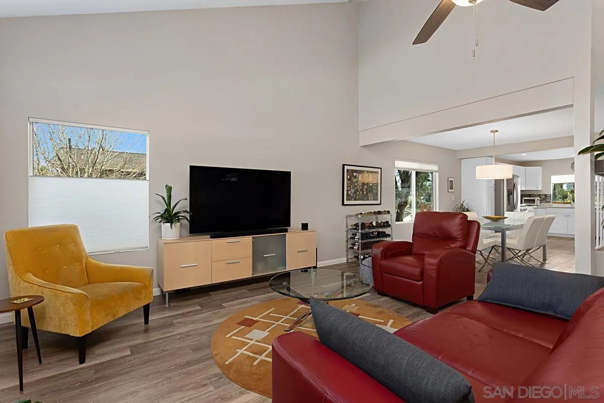 1653 Hawk Ridge Place Escondido, CA 92027 - Photo 6 of 40 Gallery Image 6