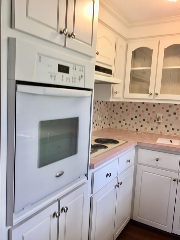 770 Princeton Boulevard Lowell, MA 01851 - Photo 11 of 20