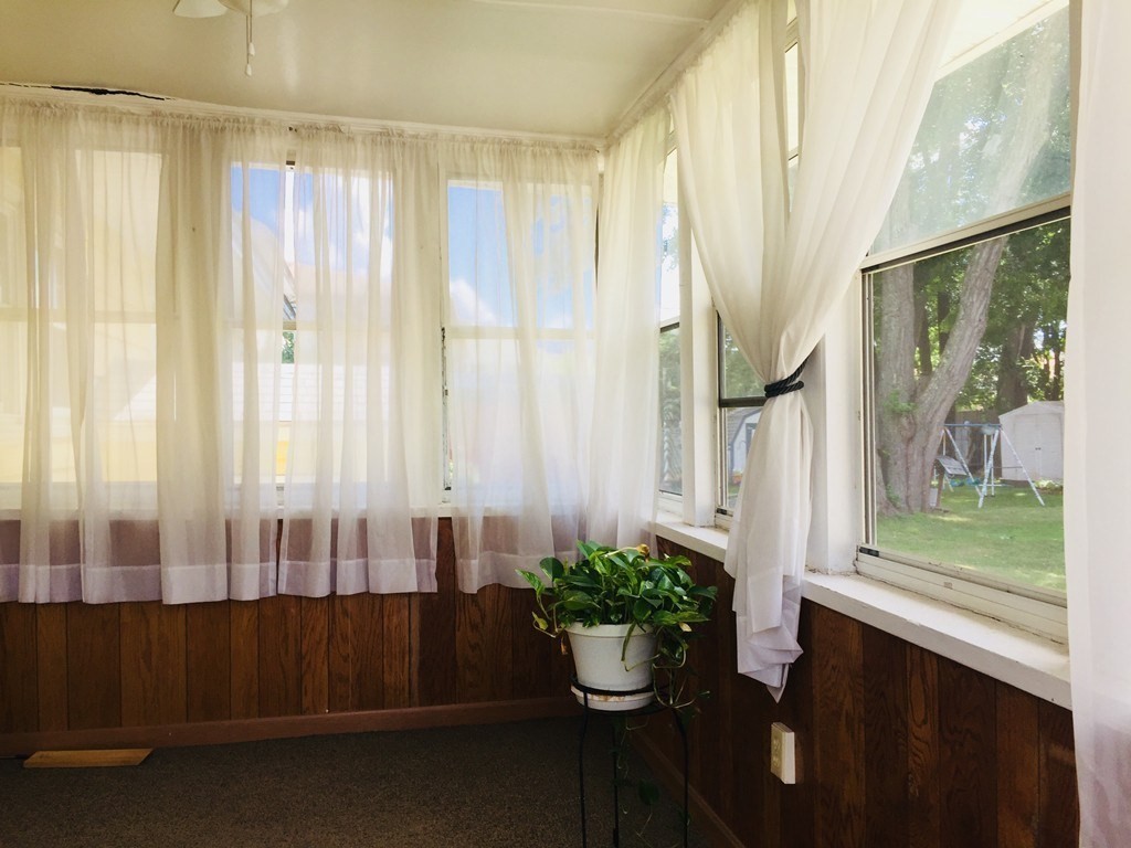 770 Princeton Boulevard Lowell, MA 01851 - Photo 13 of 20