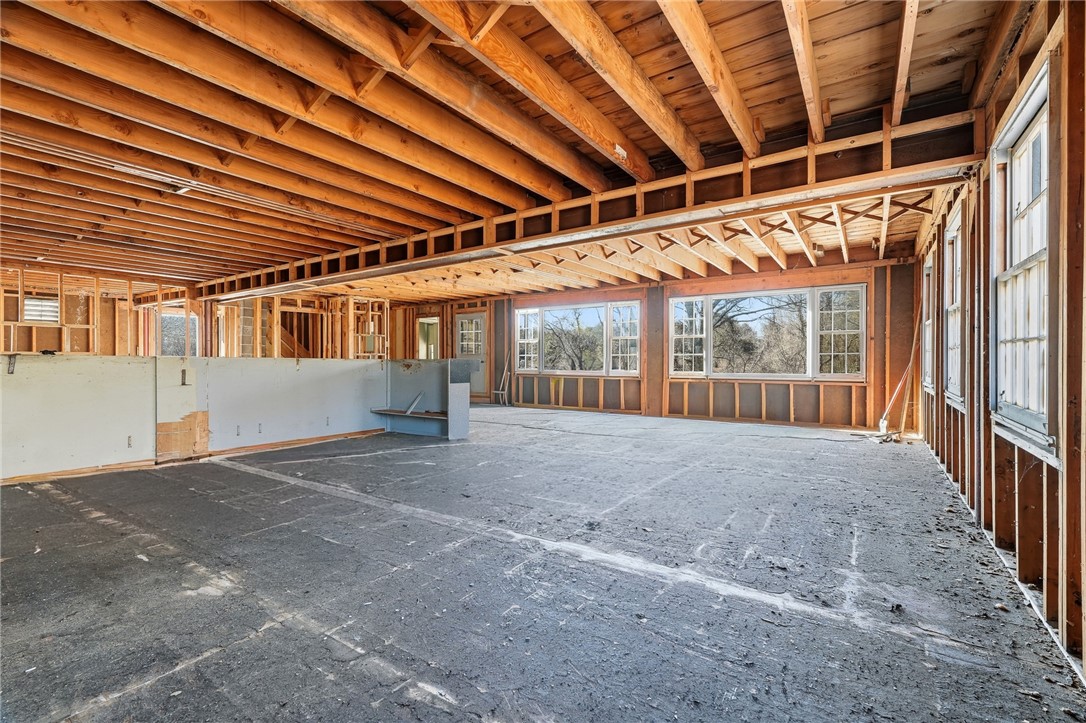 263 Post Road Westerly, RI 02891 - Photo 5 of 29