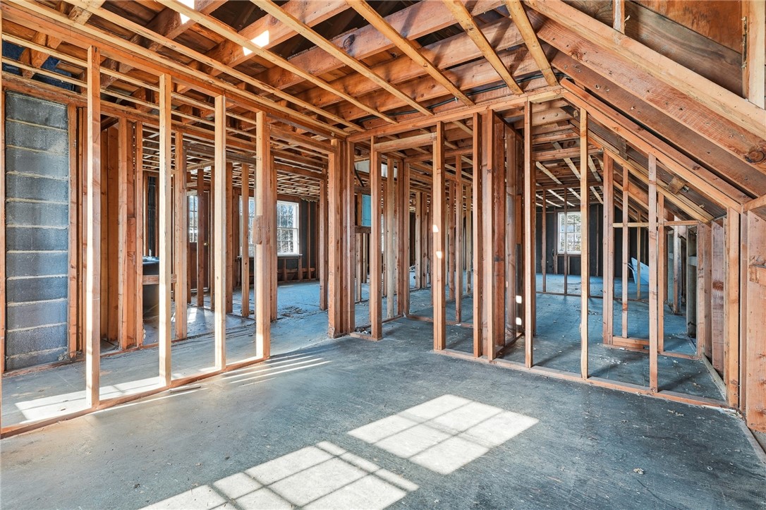 263 Post Road Westerly, RI 02891 - Photo 10 of 29