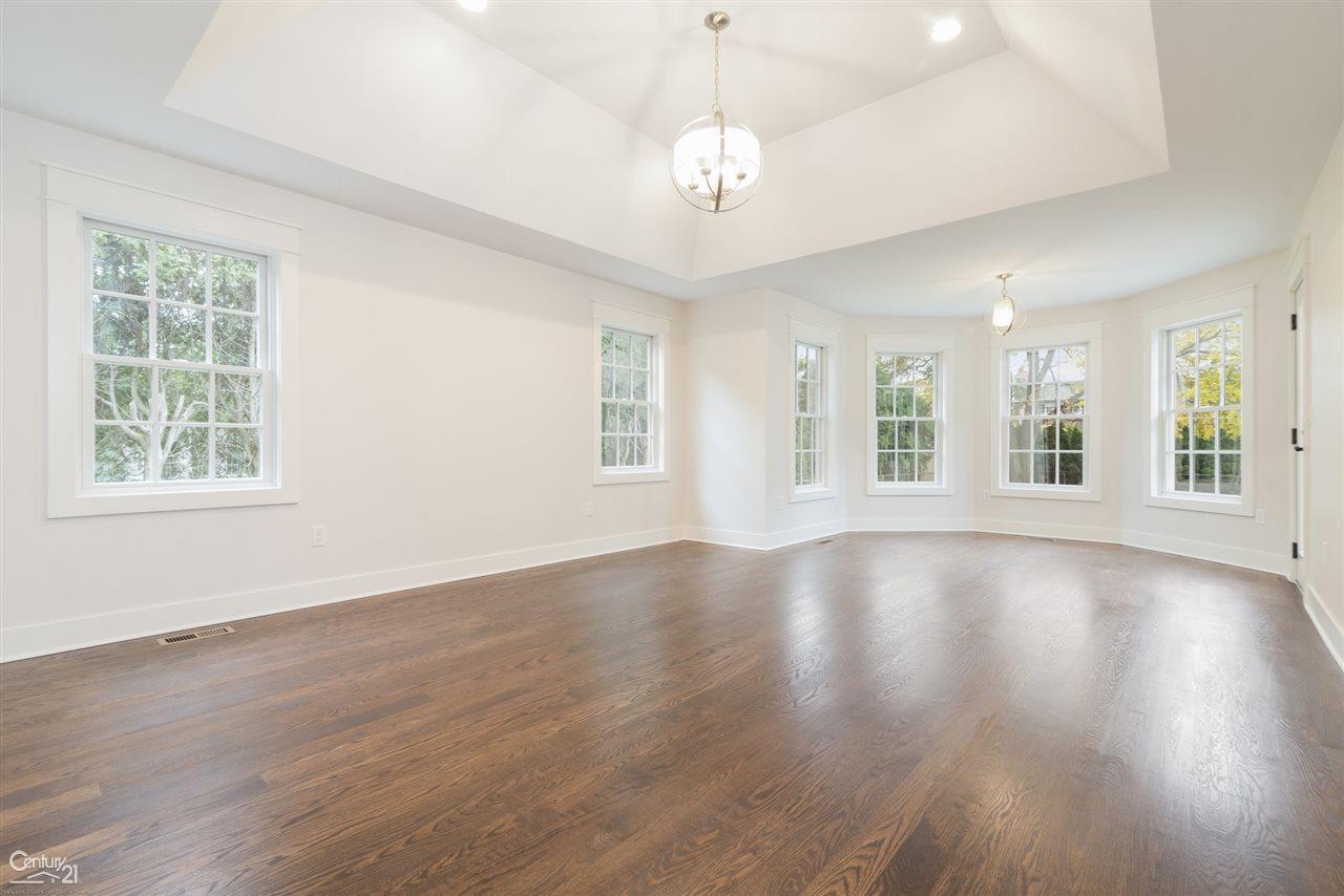 55 Renaud Road Grosse Pointe, MI 48236 - Photo 5 of 33