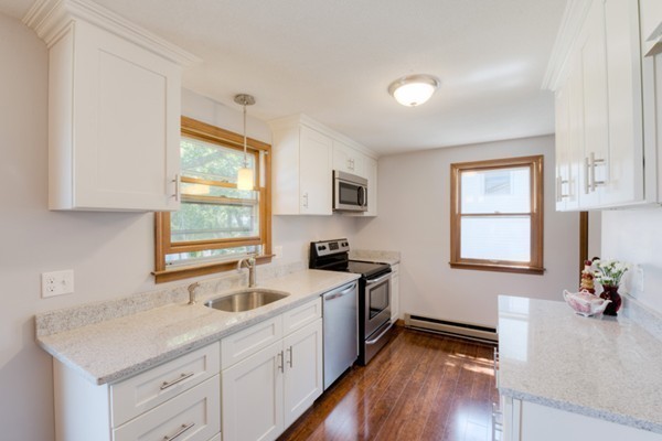 11 Tucker Street Worcester, MA 01606 - Photo 3 of 22 Gallery Image 3