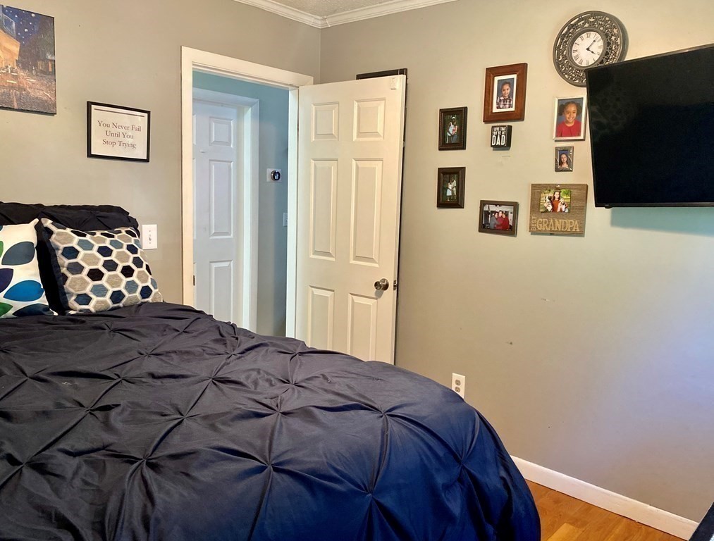 65 Santoro Road Worcester, MA 01606 - Photo 11 of 33 Gallery Image 11