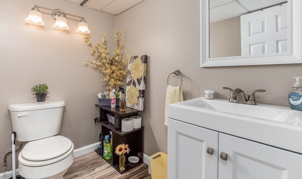 65 Santoro Road Worcester, MA 01606 - Photo 20 of 33 Gallery Image 20