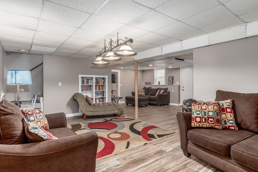 65 Santoro Road Worcester, MA 01606 - Photo 21 of 33 Gallery Image 21