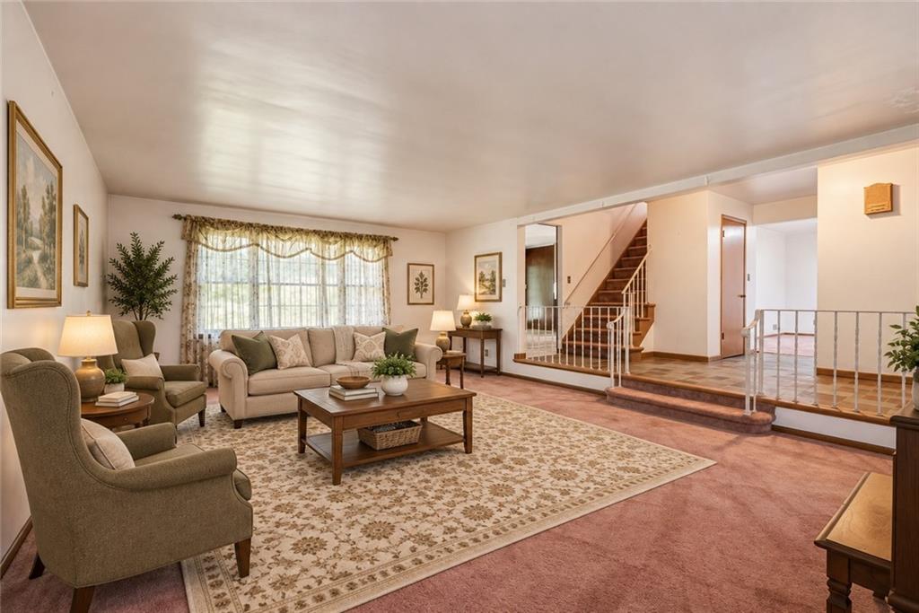 480 Roosevelt Road Pittsburgh, PA 15237 - Photo 4 of 44 Gallery Image 4