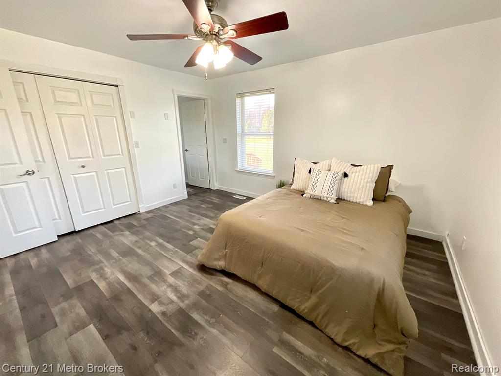 8228 Calkins Road Flint, MI 48532 - Photo 22 of 49