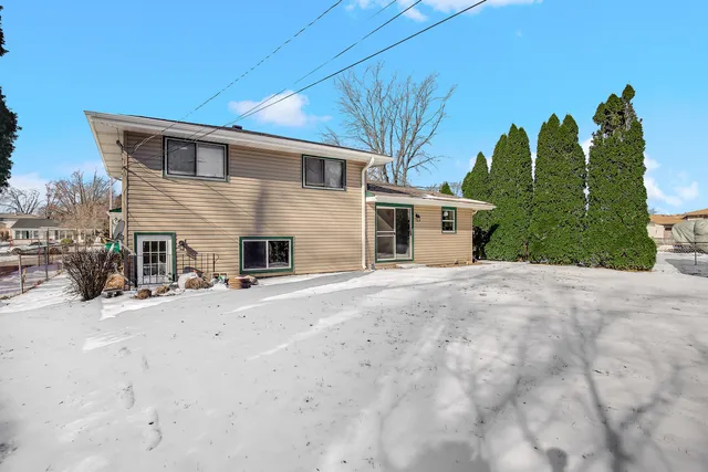 $367,900 | 16779 92nd Avenue, Orland Hills, IL 60487