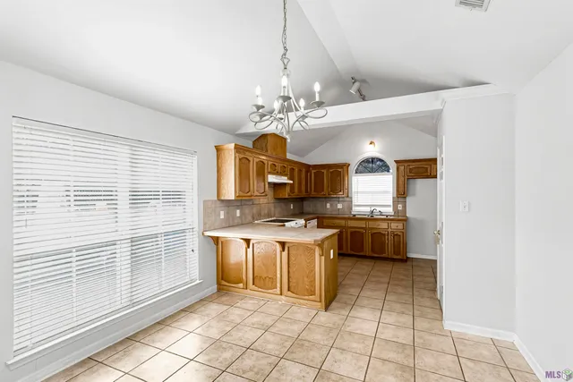 $1,850 | 7646 Quorum Drive, Baton Rouge, LA 70817