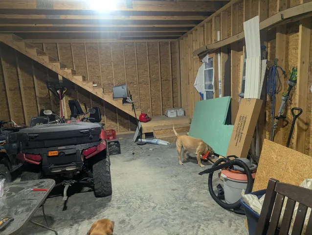 $299,500 | 15 Hesseltine Way, Milford, ME 04461