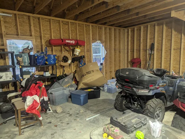 $299,500 | 15 Hesseltine Way, Milford, ME 04461