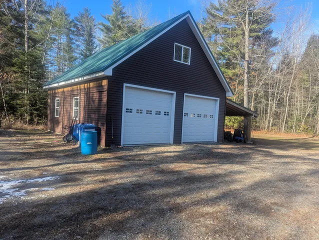 $299,500 | 15 Hesseltine Way, Milford, ME 04461