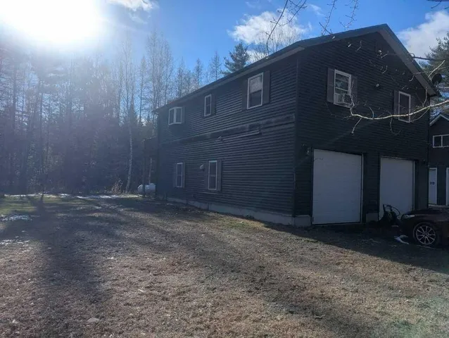$299,500 | 15 Hesseltine Way, Milford, ME 04461