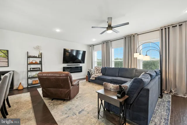 $699,000 | 17233 Branched Oak Road, Dumfries, VA 22026