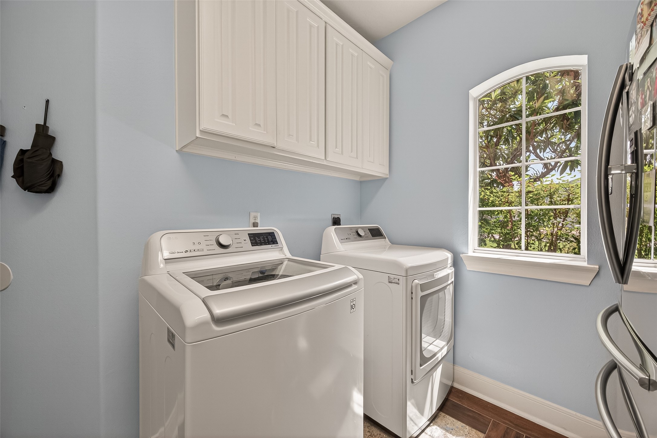 2319 Braer Ridge Drive Katy, TX 77494 - Photo 16 of 50 a utility room with dryer and washer