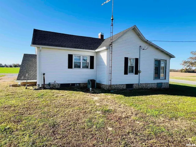 $140,000 | 1810 S Highway, Eldorado, IL 62930