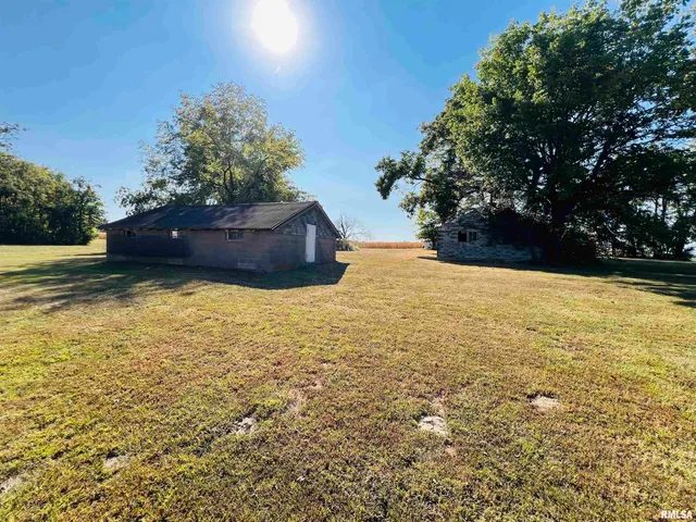 $140,000 | 1810 S Highway, Eldorado, IL 62930