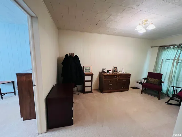 $140,000 | 1810 S Highway, Eldorado, IL 62930