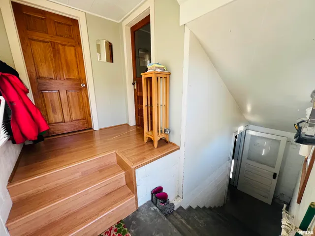 $140,000 | 1810 S Highway, Eldorado, IL 62930