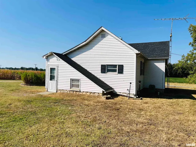 $140,000 | 1810 S Highway, Eldorado, IL 62930