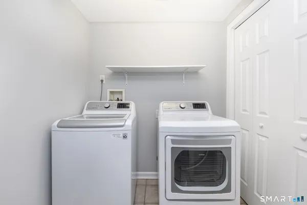 $325,000 | 234 Traverse Street, Waterbury, CT 06704