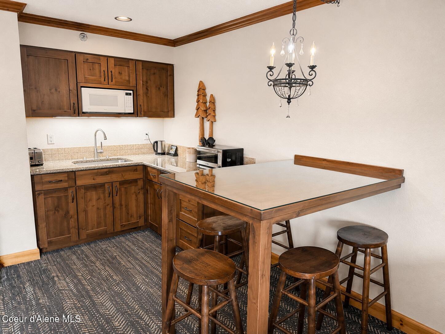72 Great Escape Road, Unit 509/5111 Sandpoint, ID 83864 - Photo 19 of 42 10. Kitchen Dining