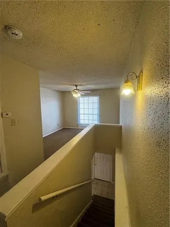 $895 | 3900 Hessmer Avenue, Unit 10, Metairie, LA 70002